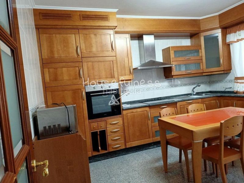 Foto 3c0fc191-8497-4550-8a15-7962d45477b4. Rent flat with heating in Alto del Castaño Narón