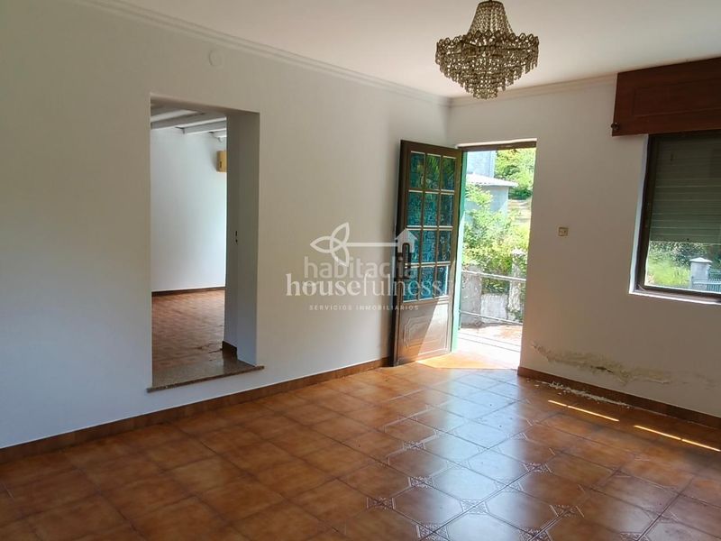 Foto e9fda88f-98d9-49a2-a09d-8862b2400918. Haus mit parking in Cedeira