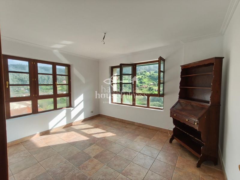 Foto a51c987b-de2a-46a6-a7d4-a4510a0cefcb. Casa amb calefacció a Cedeira