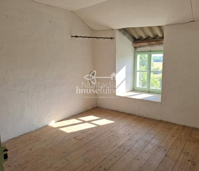 Foto 228f21f2-f022-42d9-a1b8-59c5504d9fc8. Casa amb aparcament a Moeche