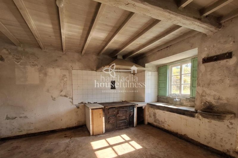 Foto 5afe549b-f0ee-4c8b-85b4-6def803df734. Casa amb aparcament a Moeche