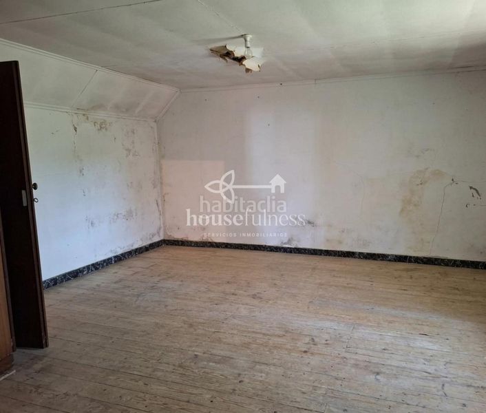 Foto 9a7a0ac5-ebf0-44c9-acab-803c39f7e2ce. Casa amb aparcament a Moeche