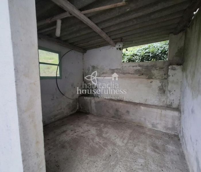 Foto b9e3e58f-a679-4198-b4d8-b67bac1b1126. Casa amb aparcament a Moeche