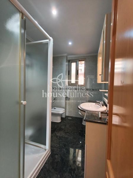 Foto 7db615a7-e8d6-42c6-85f1-41468173895e. Pis amb calefacció aparcament a Porta Nova Ferrol