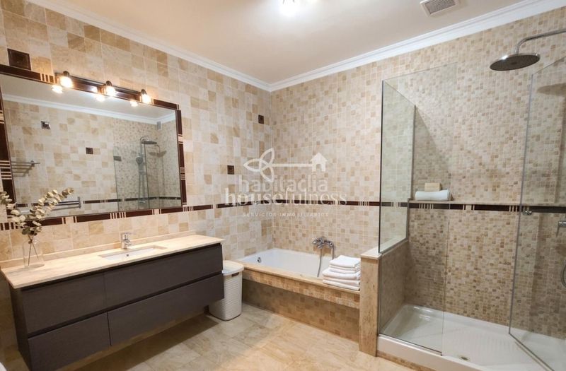 Foto a741f8ae-2a86-475c-bda6-98a1f957c8d4. Casa en Neda