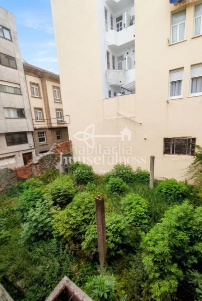 Foto 885e5fc7-535a-4560-8497-8c11b7ceeb95. Edificio en Centro Ferrol