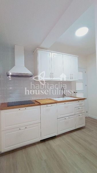 Foto edadb7e9-0df0-4cbe-8e97-56cb2627ecb1. Rent flat with heating in Ferrol vello - puerto Ferrol