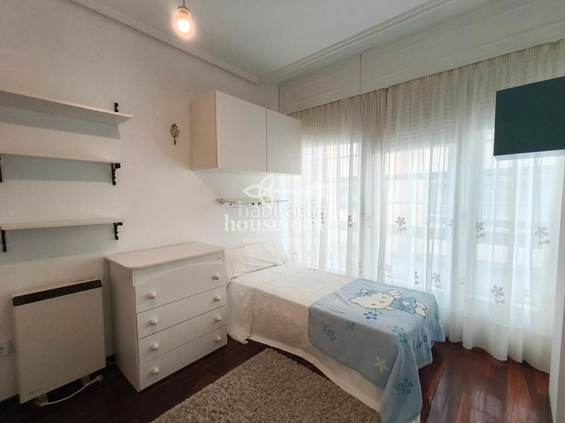 Foto 5c1bf8e3-cc3f-4a01-9844-7cda173d909d. Lloguer apartament amb calefacció a Centro Ferrol