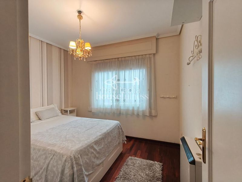 Foto 6b01af3f-d127-4952-8777-a4a55f373470. Lloguer apartament amb calefacció a Centro Ferrol