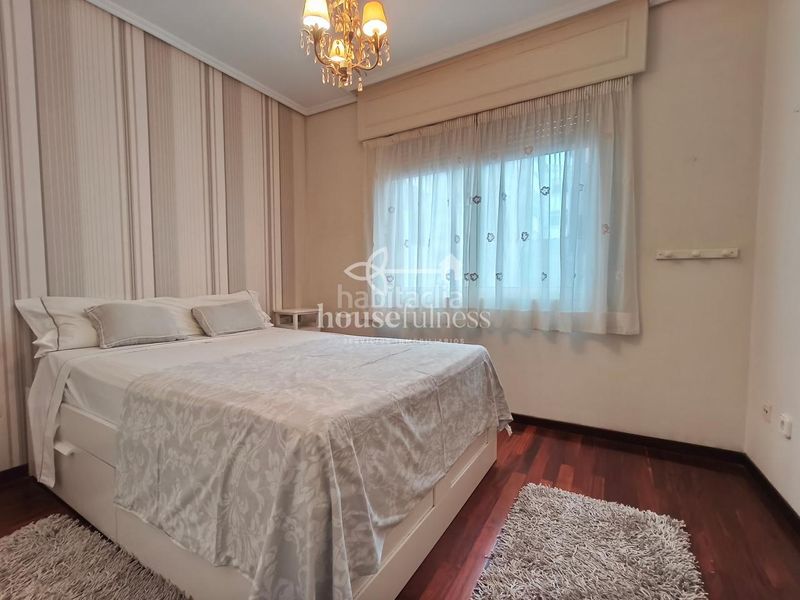 Foto b405cc2f-a336-4aeb-aafa-aa49d8f356ed. Lloguer apartament amb calefacció a Centro Ferrol