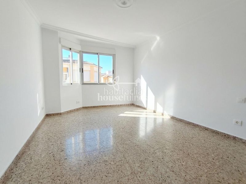 Foto e18b5d01-41a4-4b7a-b6a8-90692a79e0f7. Pis a Alto del Castaño Narón