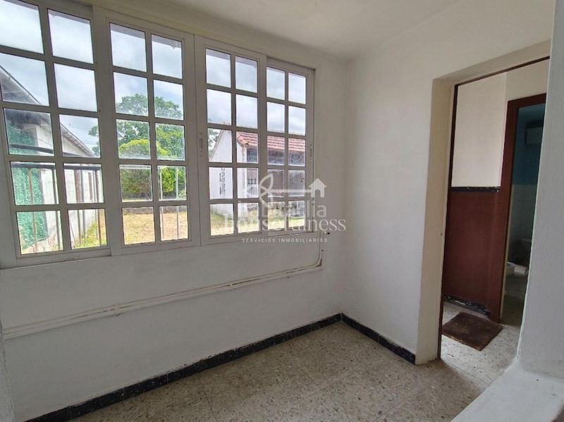 Foto f1d8e121-7335-4805-a8eb-2f9dd7214ce4. Casa amb calefacció aparcament a Sedes - Pedroso - Doso Narón
