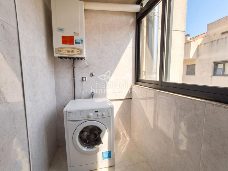 Foto 17ba29ed-59a6-4d47-a60b-44599445e697. Piso en Fene