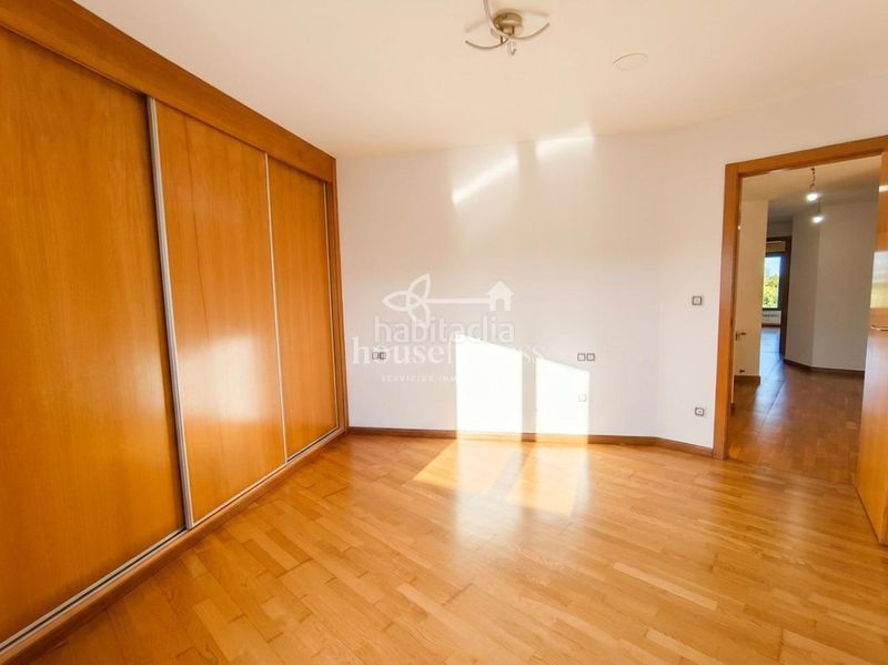Foto 7185f286-10ea-4637-9d48-2d7ad0e1e3ff. Piso en Fene