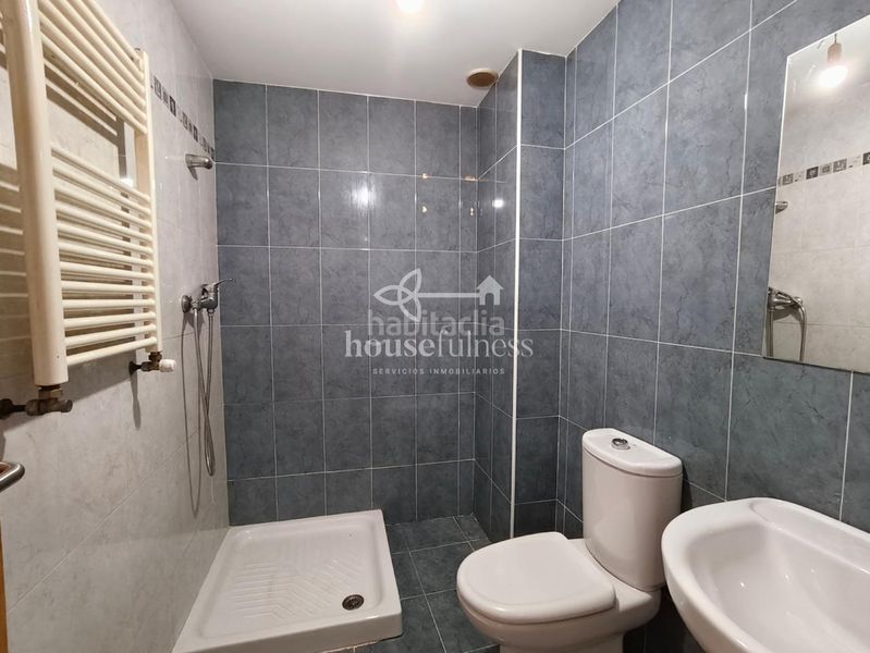 Foto 86b49bf5-4221-42e5-8edf-f563c6412d84. Piso en Fene