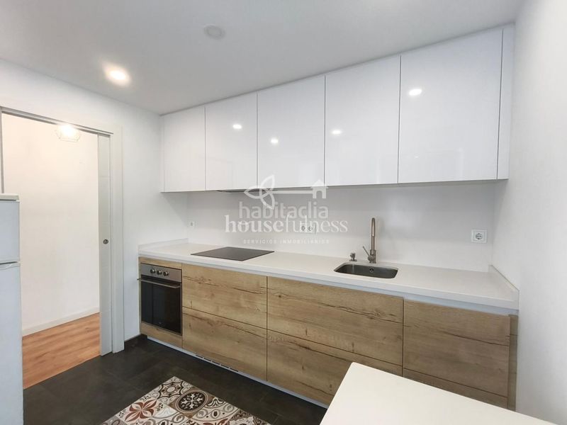 Foto 150b2f8a-0b50-4fbe-b432-5357dd769415. Flat in Esteiro Ferrol