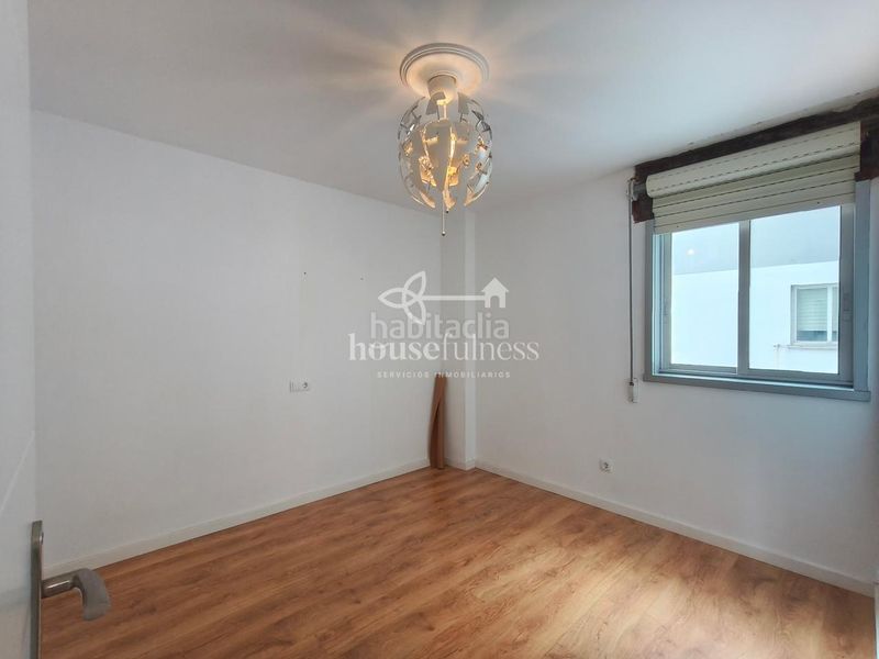 Foto 5bf7e369-1765-4f30-9ac5-7c543d7ab8d8. Flat in Esteiro Ferrol