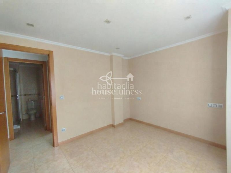 Foto 42f50282-978f-49ef-b89d-fef1bd014fe5. Apartamento en Caranza Ferrol
