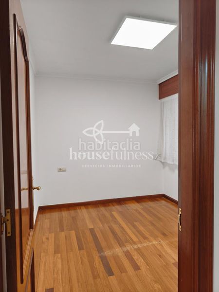 Foto 5acbbc04-9713-4ce4-8d02-99797fae1395. Lloguer pis amb calefacció a Alto del Castaño Narón