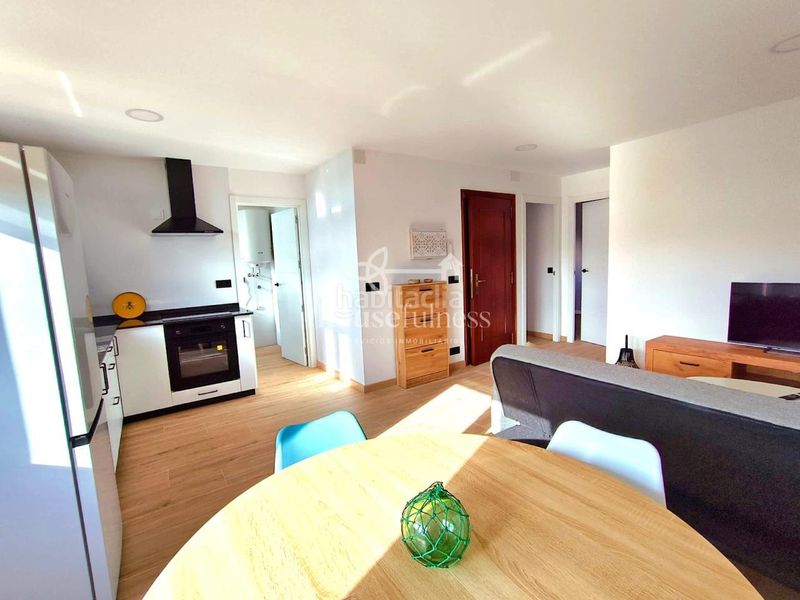 Foto bdf11ca2-8c20-4283-af1a-1f3661688a10. Rent flat in A Malata - Catabois - Ciudad Jardín Ferrol