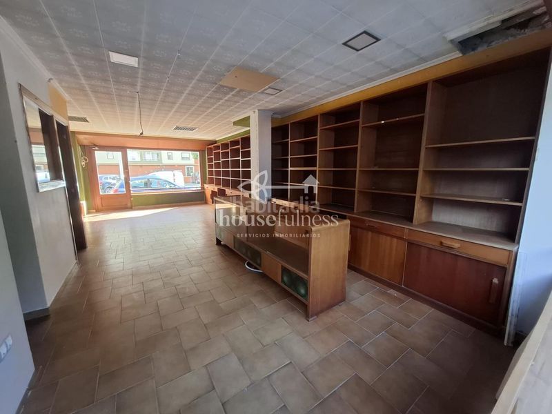 Foto 4fa70343-0ade-485d-85ca-ff81a0538c5c. Local comercial a Caranza Ferrol