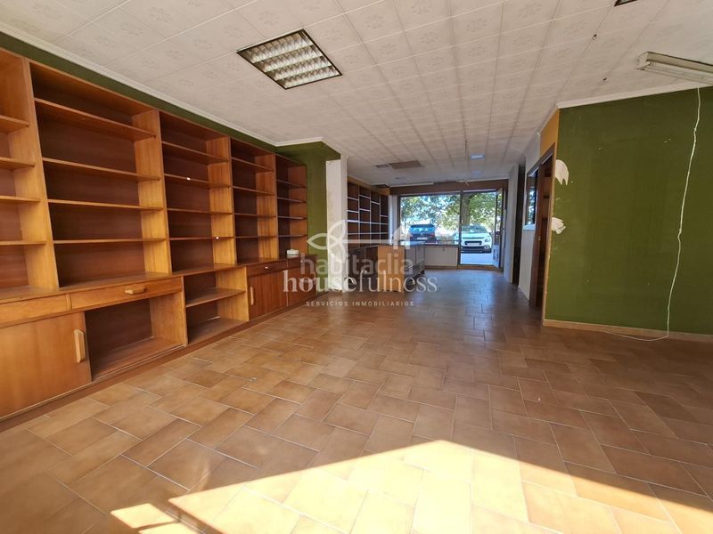 Foto 8a077842-eefa-49e7-a9d5-873244cd61f3. Local comercial a Caranza Ferrol