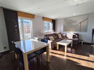 Zweistöckige Wohnung in A Gándara
