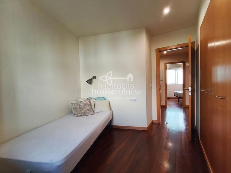 Foto 28bbfc48-a677-45fe-9c3c-203956485b84. Rent flat with heating in Centro Ferrol