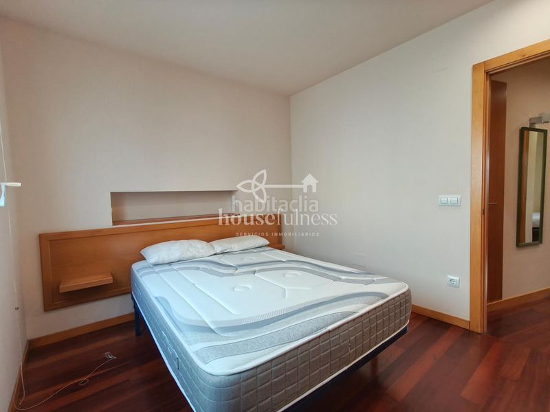 Foto 4bd6826a-cf45-41b7-8c1a-039f94c1e528. Rent flat with heating in Centro Ferrol
