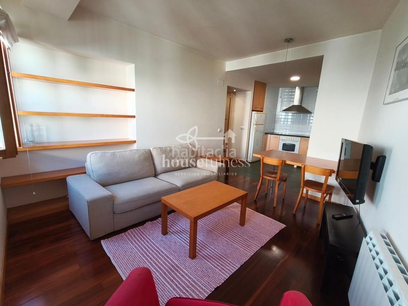Foto a00daf95-2ace-431b-a8f6-fd737f4789a3. Rent flat with heating in Centro Ferrol