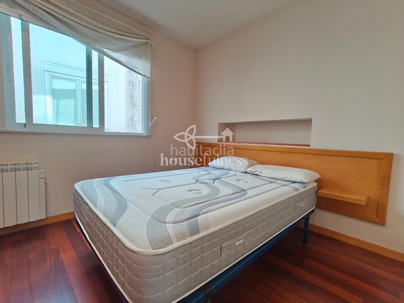 Foto b1339653-1783-4a91-ba1a-45b5e03af212. Rent flat with heating in Centro Ferrol