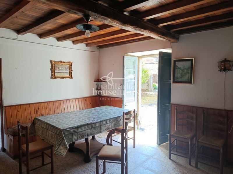 Foto e7e0ba23-d43c-43aa-8026-39f98b6723a3. Casa amb aparcament a Moeche