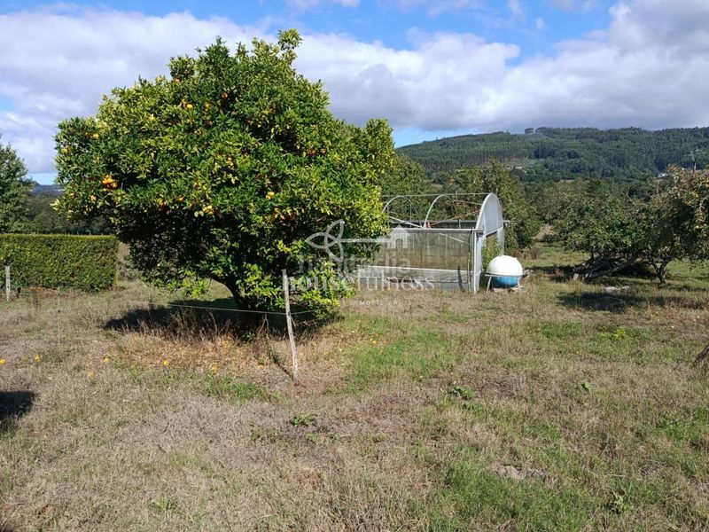 Foto f2c30474-613f-49a1-be53-889d9003943f. Casa amb aparcament a Moeche