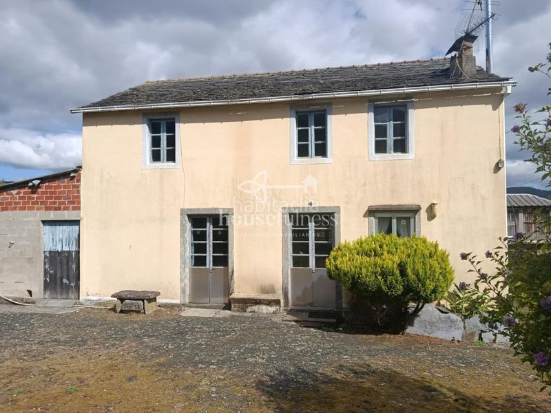 Foto fdc3c8f3-a1de-4ea9-8d1f-d641b0ce8b24. Casa amb aparcament a Moeche