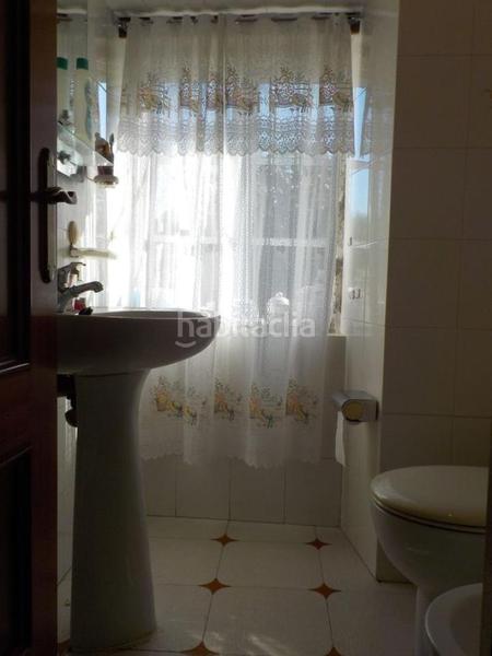 Foto e354c5c8-2185-4240-befa-af425e3cdbdc. Haus mit heizung parking in Piñeiros - Freixeiro Narón