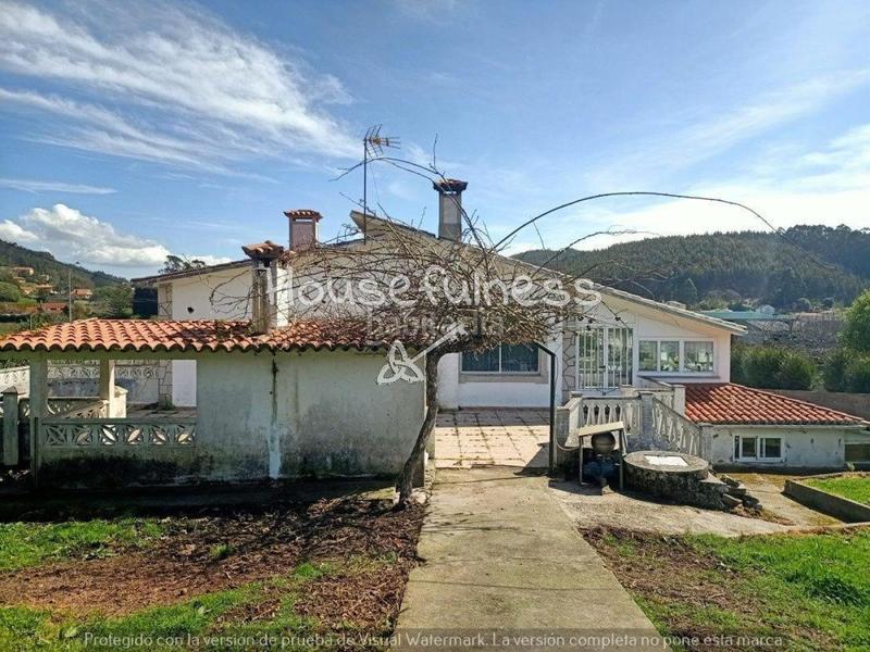 Foto 5ce1071e-d642-40a2-b56c-5ba162a05f63. Chalet en Área Rural Ferrol