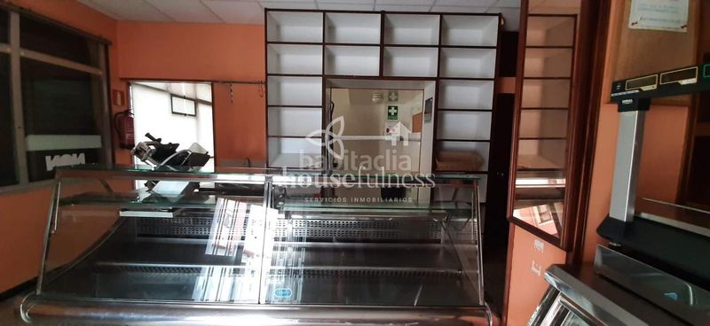 Foto 3e69d8a8-b1b1-4f44-8219-973594831661. Local comercial a A Gándara Narón