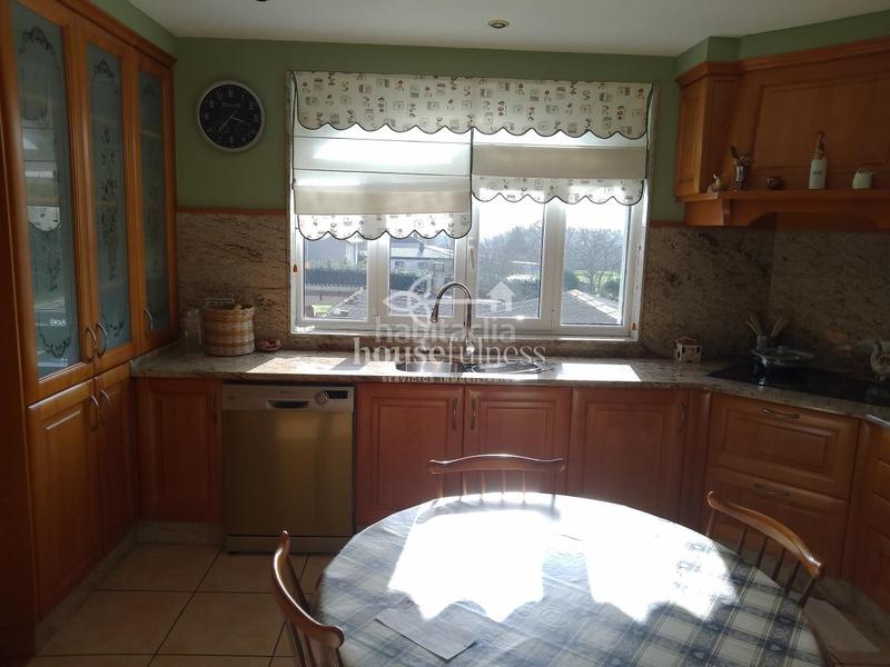 Foto dfc8797d-2608-4e57-9441-975d76213d94. Country house with heating parking in San Mateo - Castro - O Val Narón