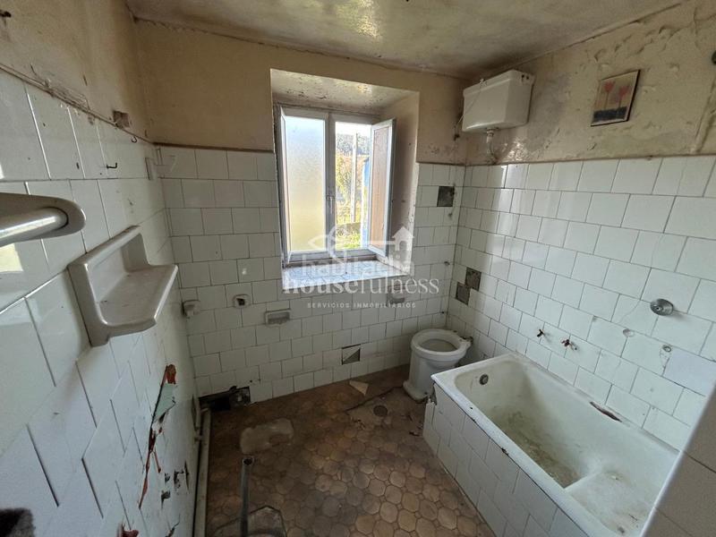 Foto d7ccfbc6-df73-4611-bb8a-c4ffa5195011. Haus mit parking in A Malata - Catabois - Ciudad Jardín Ferrol