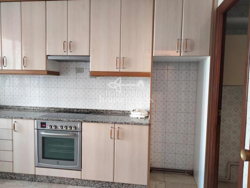 Foto 49083782-6f8a-41c4-a99c-8ae3d1982d46. Appartamento con riscaldamento in Centro Ferrol