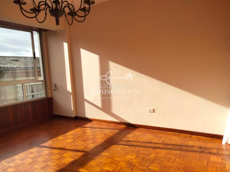 Foto 8ad026f6-acff-4a88-96ce-240ccbfd521a. Appartamento con riscaldamento in Centro Ferrol