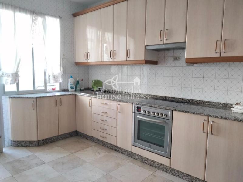 Foto 8cbba9bb-1852-4223-a6d4-5d22b9e1f0c0. Appartement avec chauffage dans Centro Ferrol