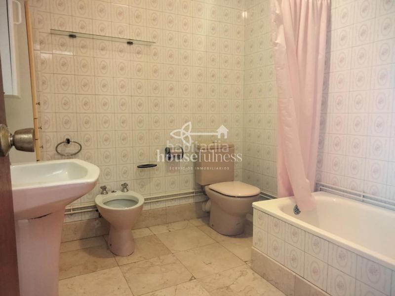 Foto fc494d86-d12b-49ee-a767-a7db8c6b0e69. Appartement avec chauffage dans Centro Ferrol