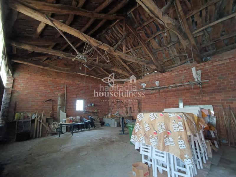 Foto b5df7fcf-b8bd-4141-9388-867c608e5b09. Bauernhof mit heizung parking in Friol