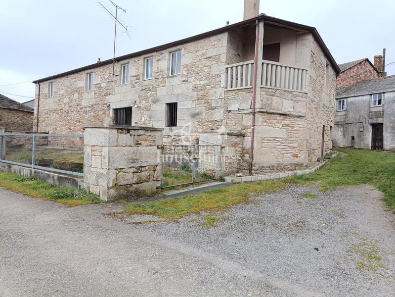 Foto 48d5e13f-a5be-420d-96f5-0821e466acde. Mas avec chauffage parking dans Friol