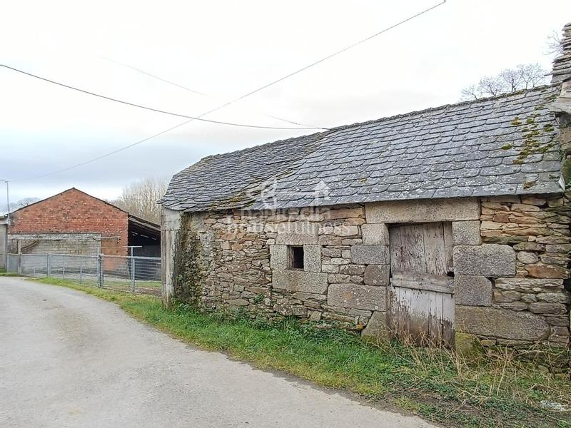 Foto afd0cefb-f69f-4672-af99-0463a0b2e563. Mas avec chauffage parking dans Friol