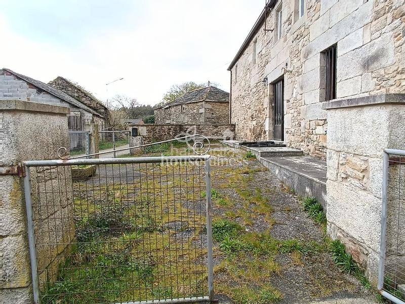 Foto e7f93fbf-e2a8-4127-81a8-a4344030806b. Mas avec chauffage parking dans Friol