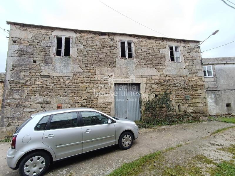 Foto f235453c-58a8-45f9-8771-66af4701e929. Mas avec chauffage parking dans Friol