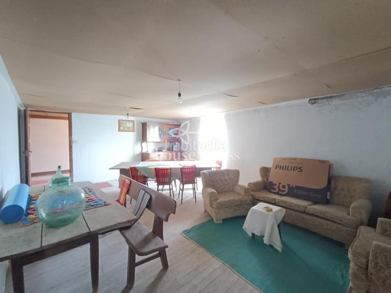 Foto f47b976f-0e67-42bb-a8cb-015e860f5b70. Mas avec chauffage parking dans Friol