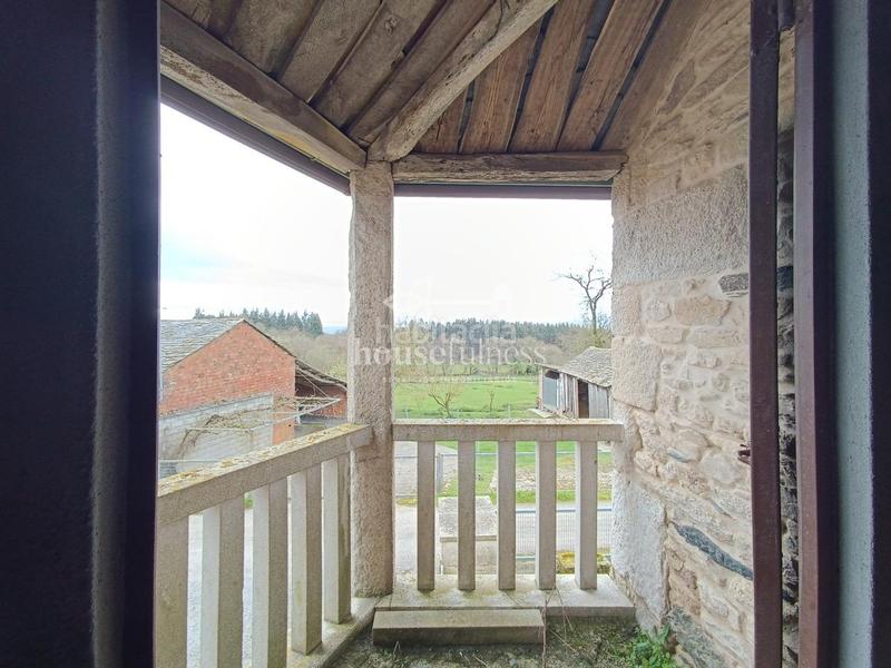 Foto a0d1fc78-0a1f-43c9-9fe6-eb8afcba5fb8. Masía en Friol